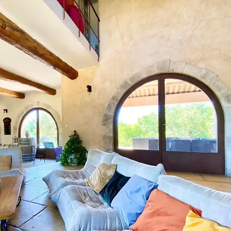 Mas Provencal